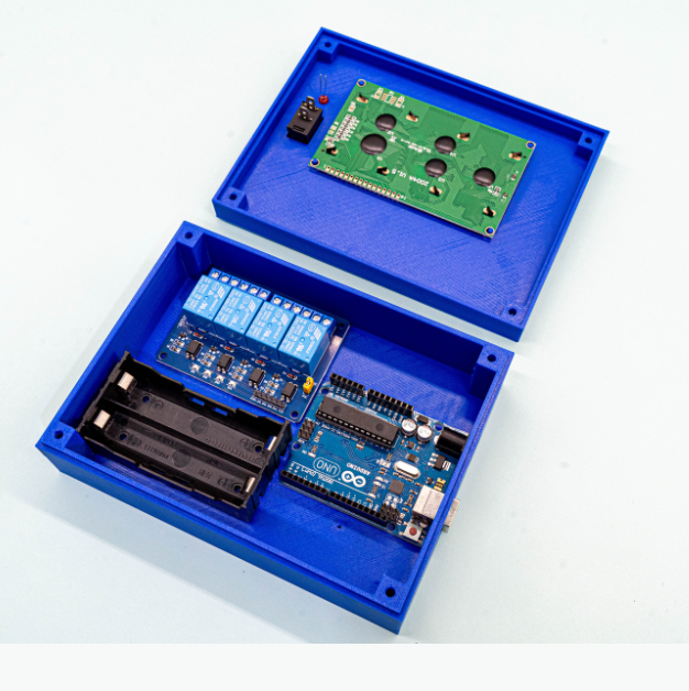 Project Enclosure for 20×4 LCD, Arduino Uno, and SPDT Rocker Switch – Blue Color - Image 3